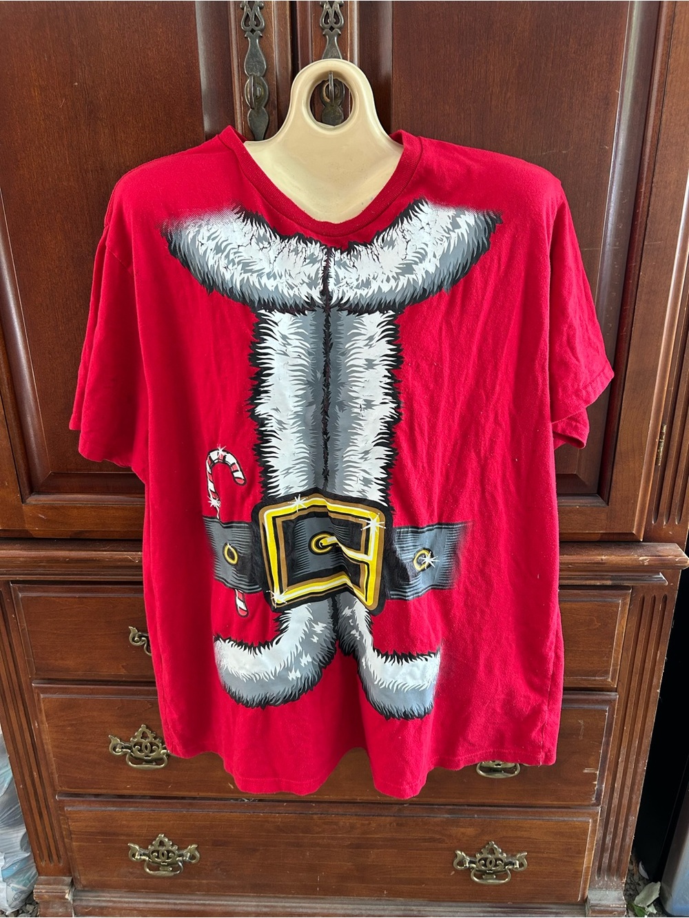 Holiday Time Red Santa Belt Graphic Short Sleeve Tee
